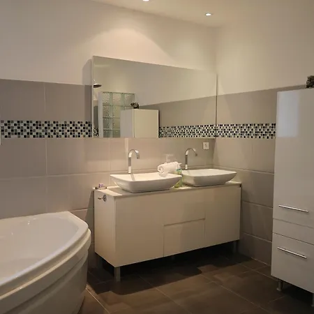 Lili Rose - Jacuzzi Et Riviere A 3 Min A Pieds * Zonza